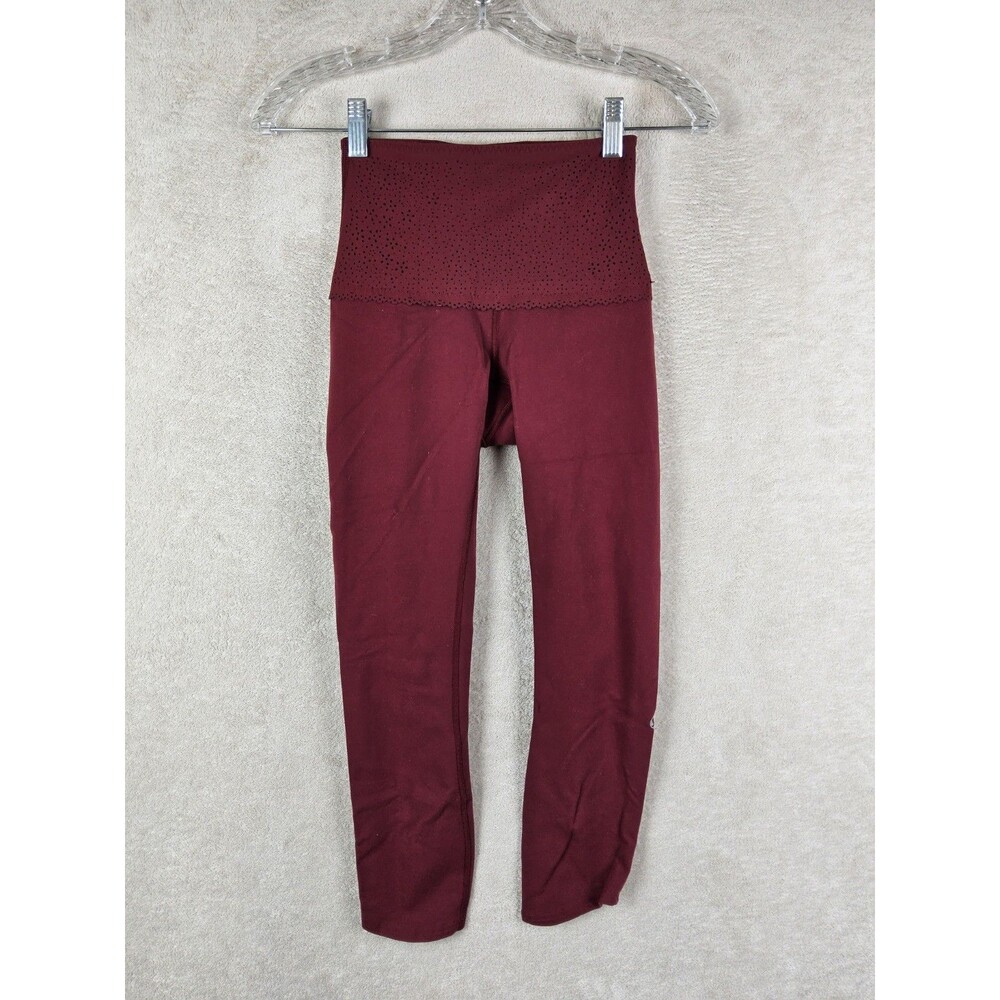 Lululemon Women’s Cropped Athletic Leggings Size 2